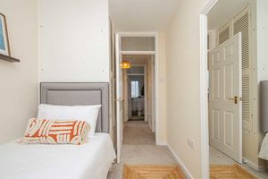 Photo 16- click for photo gallery